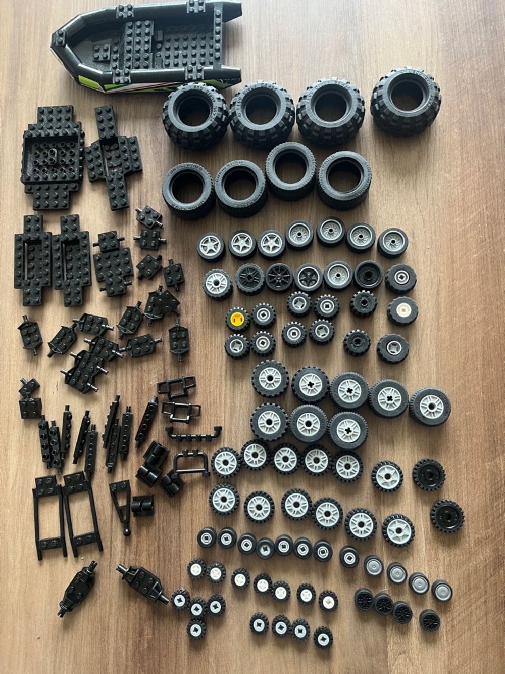 Assorted LEGO City Technic Speed Champions Tires Wheels & Parts